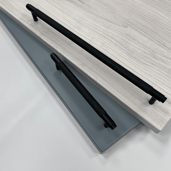 Radford Knurled Bar  160mm Handle Black