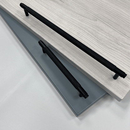 Radford Knurled Bar  320mm Handle Black