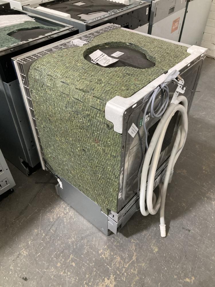 BOSCH SERIES 4 FULLY INTEGRATED DISHWASHER MODEL: SMV4HTX00G ORIGINAL RRP- £479