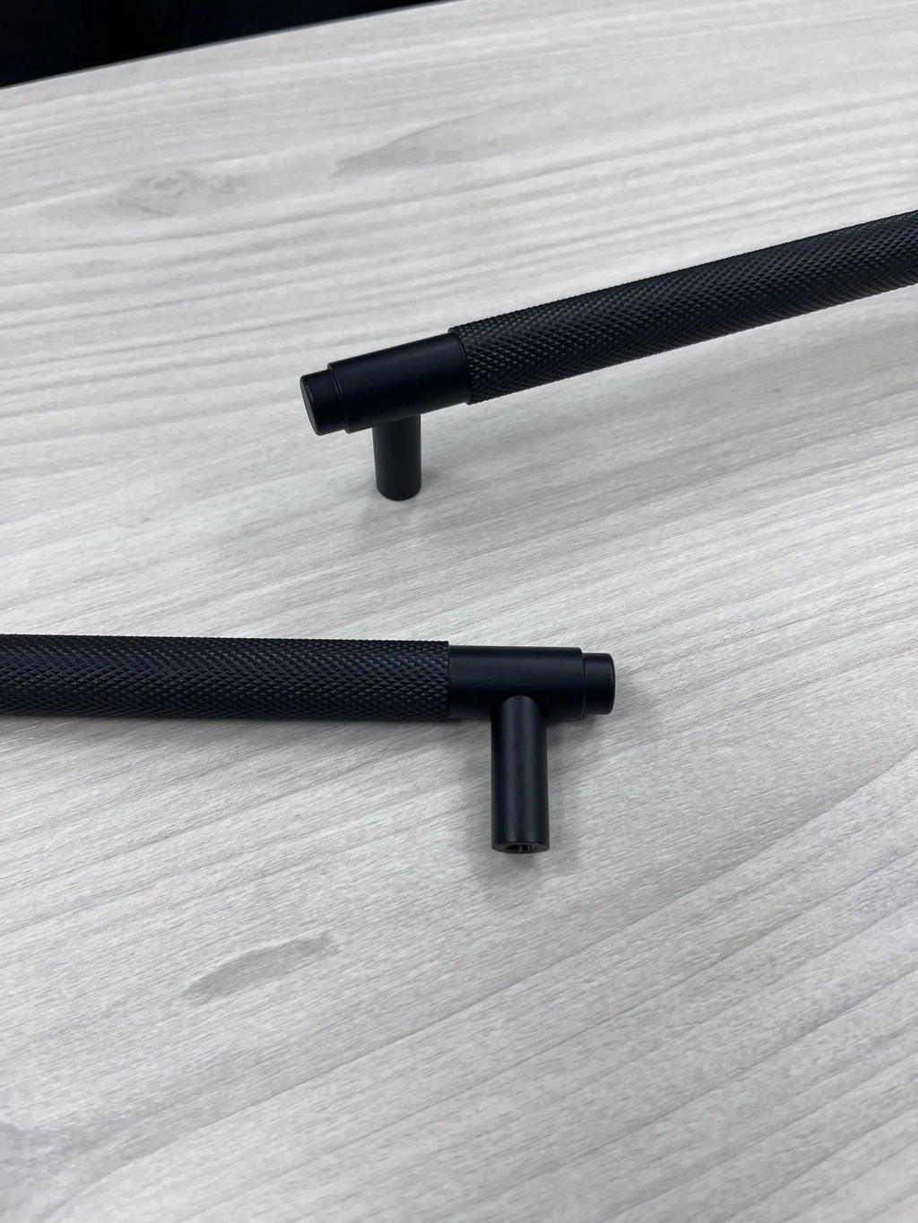 Radford Knurled Bar  160mm Handle Black