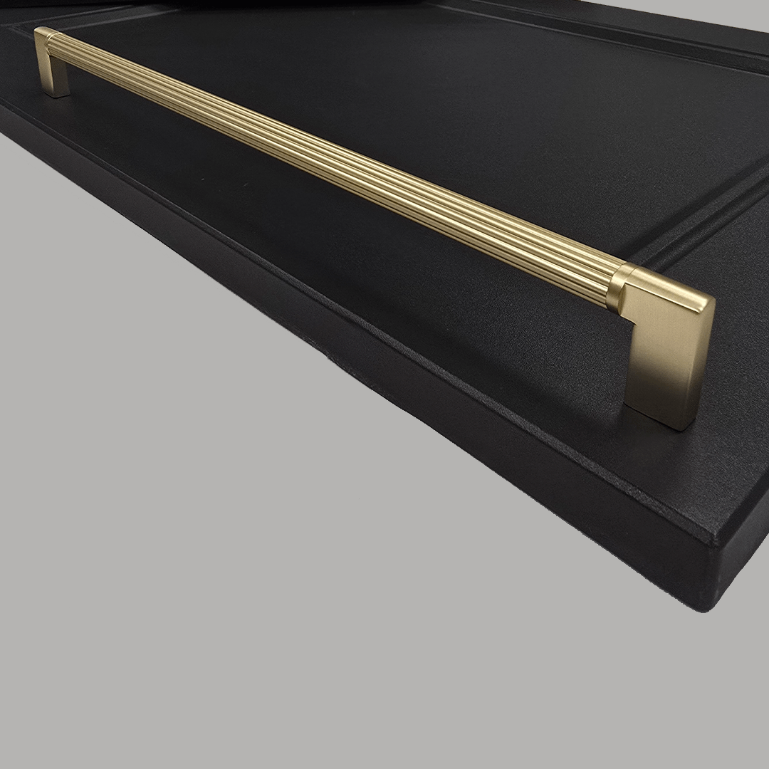 Warbeck  Grooved Handle  320mm Handle Brass