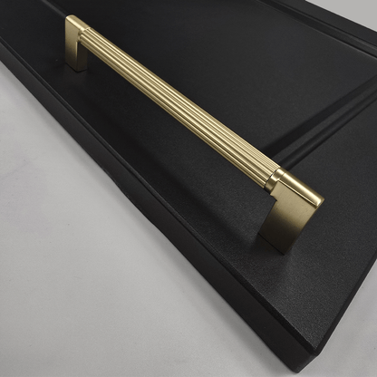 Warbeck  Grooved Handle  160mm Handle Brass